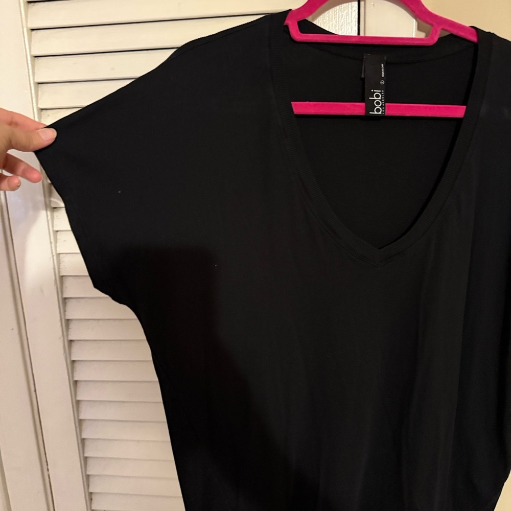 bobi Black Short Sleeve V-Neck Tee - Picture 4 of 4